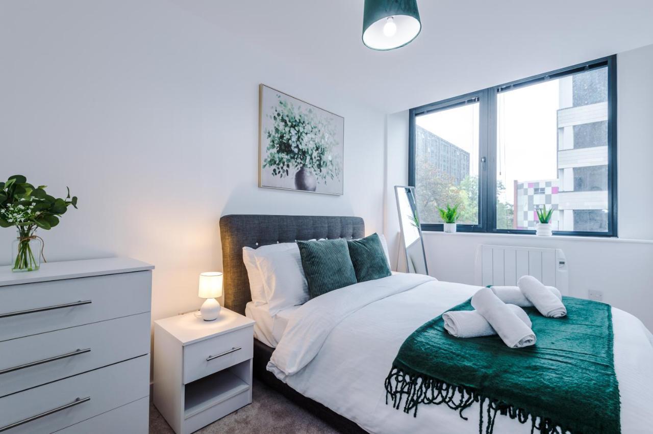 New! Stylish 2-bed In By 53 Degrees - Amazing Location, Ideal For Small Groups - Sleeps 4! Apartamento *